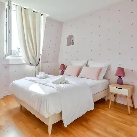 דירה Comfortable Duplex - In The Heart Of For 8 *