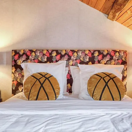 Comfortable Duplex - In The Heart Of For 8 *