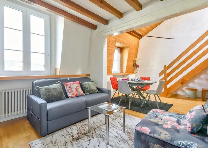 Comfortable Duplex - In The Heart Of For 8 *