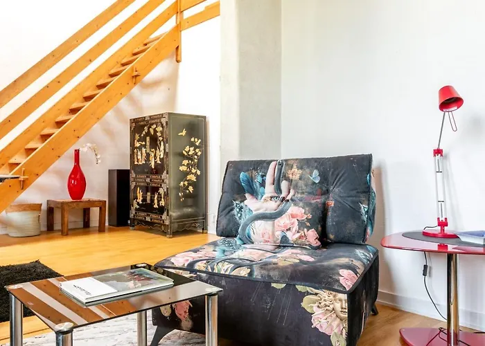 Comfortable Duplex - In The Heart Of For 8 昂热