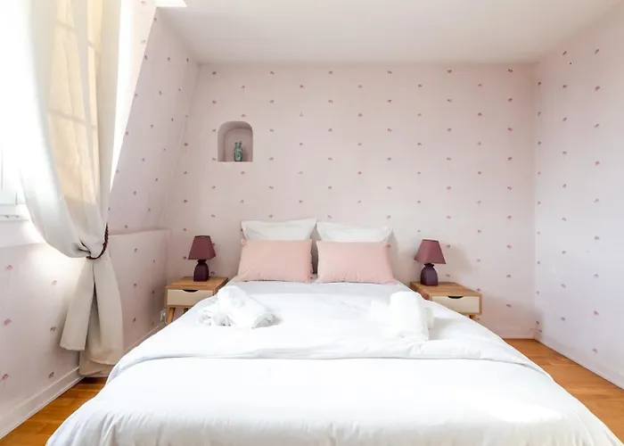 Comfortable Duplex - In The Heart Of For 8 公寓